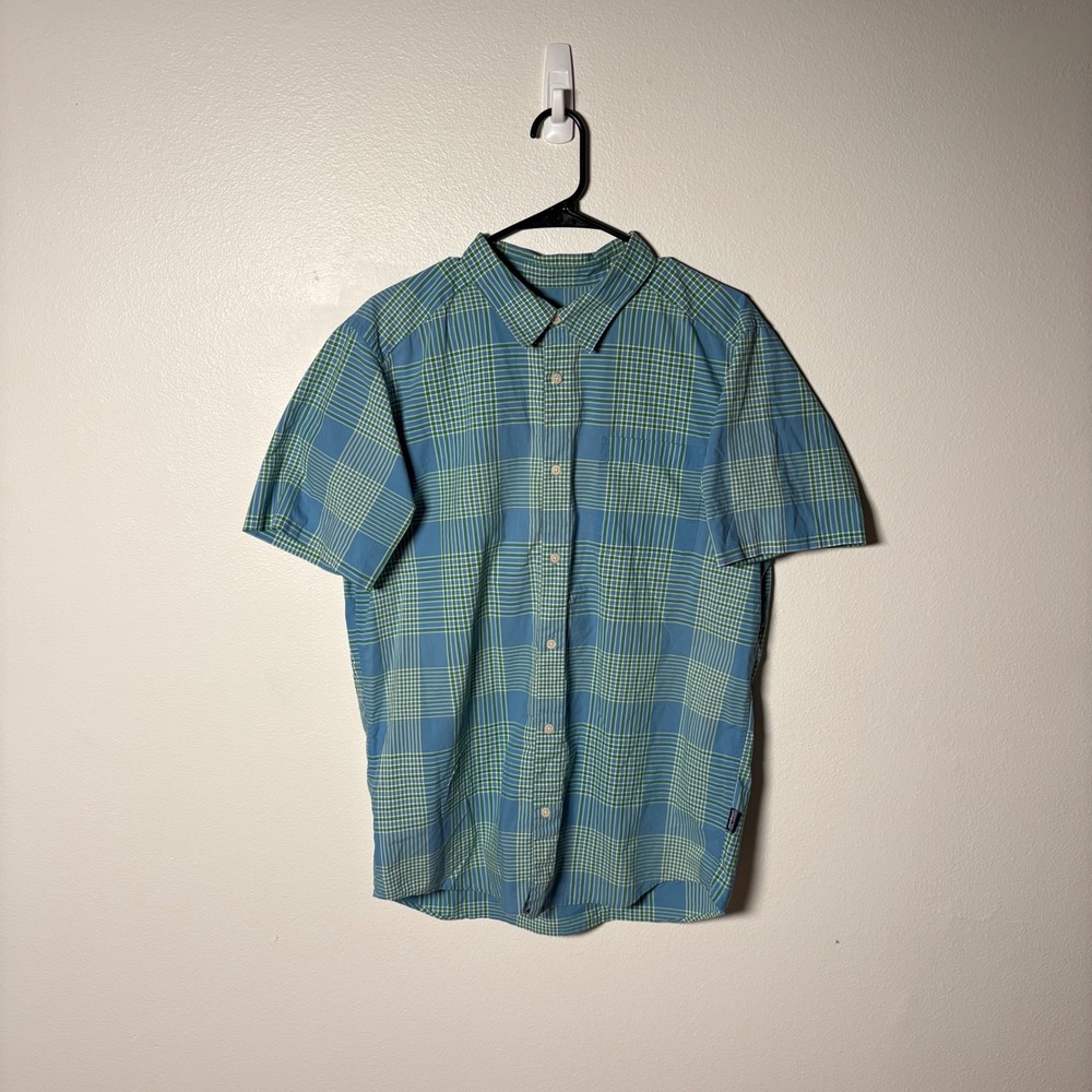 Patagonia Mens Large Blue Green Plaid Short Sleeve Cotton Button Up Shirt